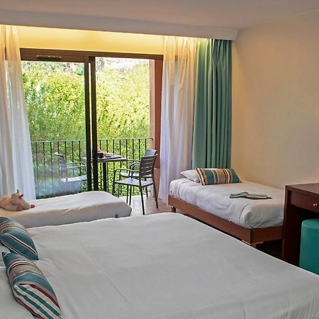 Hotel Les Jardins De Σαιντ-Μαξίμ Εξωτερικό φωτογραφία